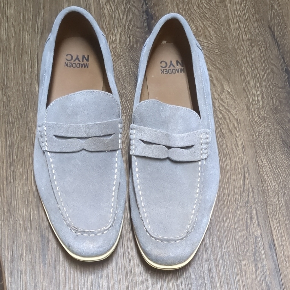 Men’s Light Gray Suede Loafers